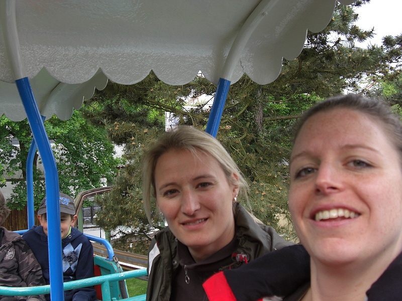 09 05 09 Jugendausflug HolidayPark (33).JPG